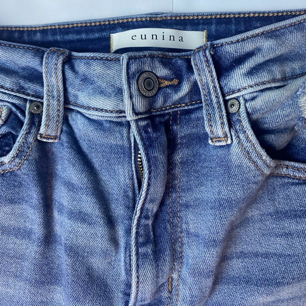 Blue Jeans for women sz3 jean brand EUNINA straight crop & distressed boot cut.